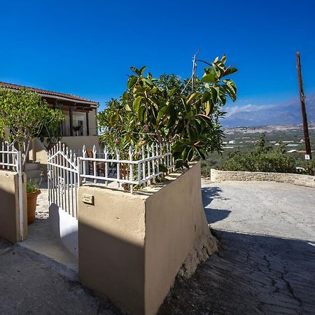 Serenity View - Traditional Village Apartment Kouses Esterno foto