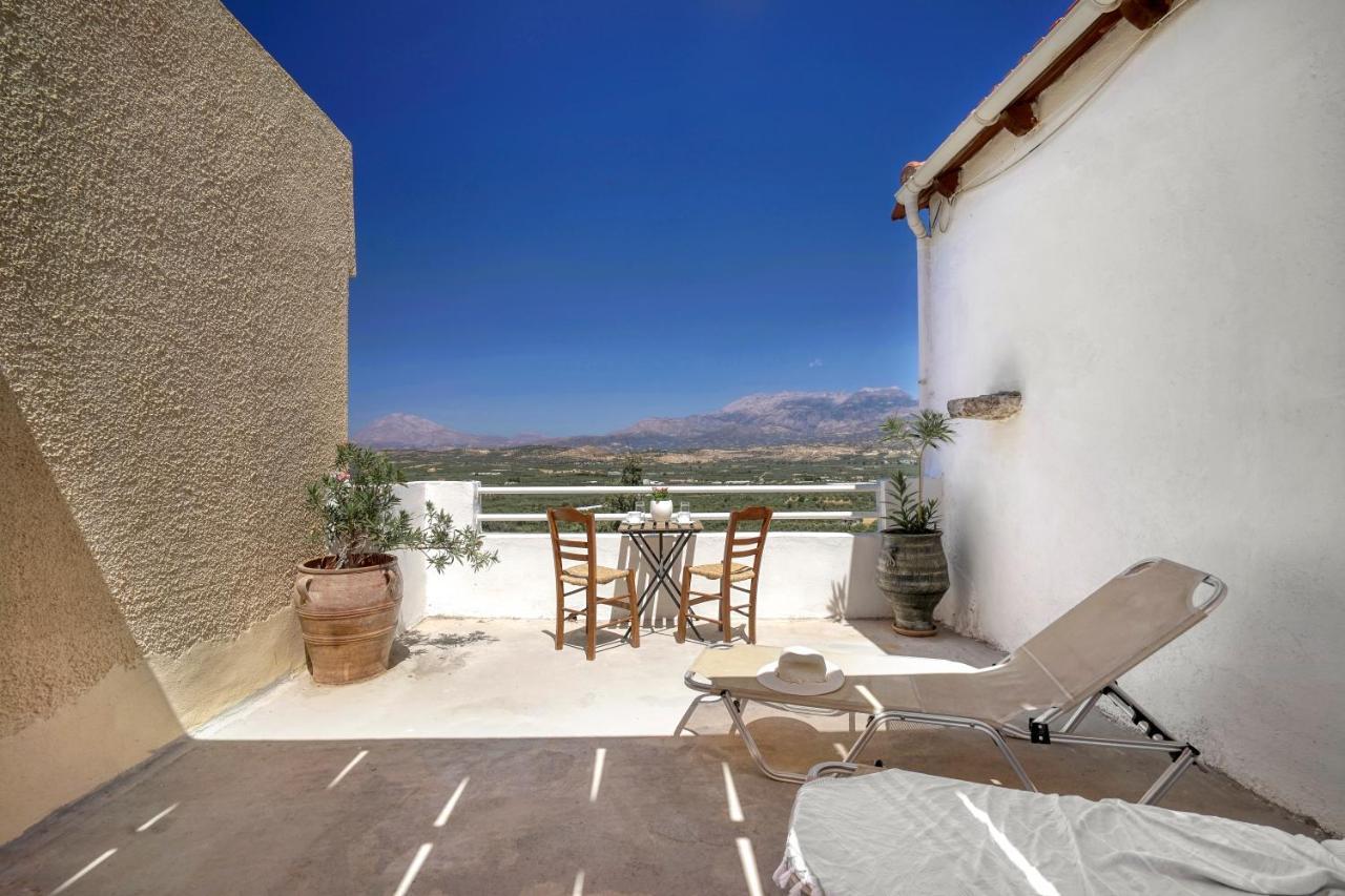 Serenity View - Traditional Village Apartment Kouses Esterno foto