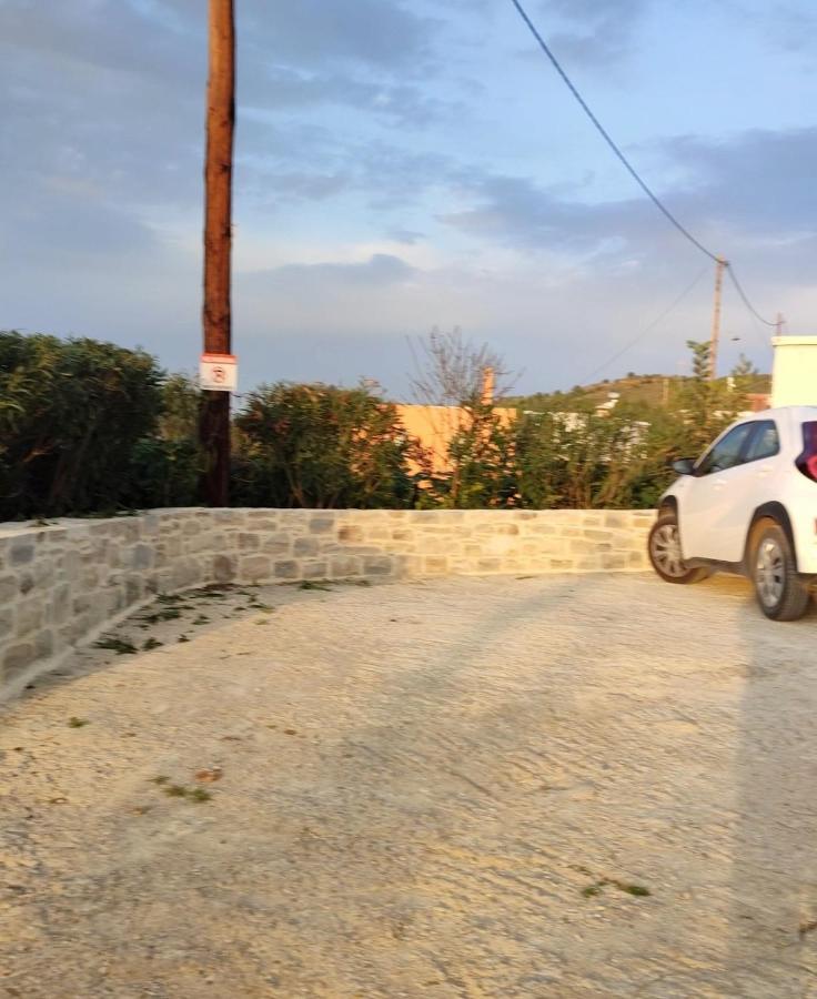Serenity View - Traditional Village Apartment Kouses Esterno foto