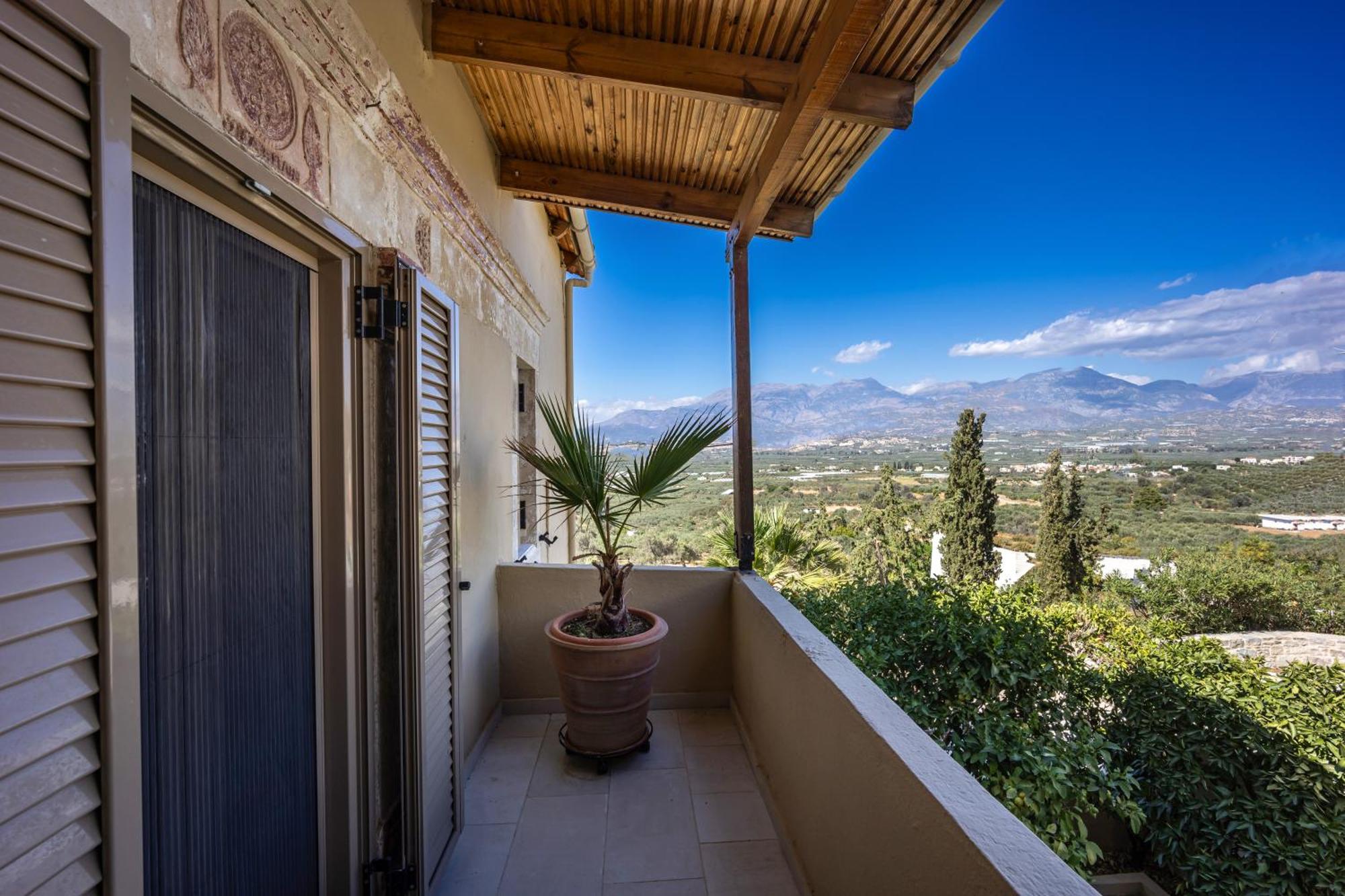 Serenity View - Traditional Village Apartment Kouses Esterno foto
